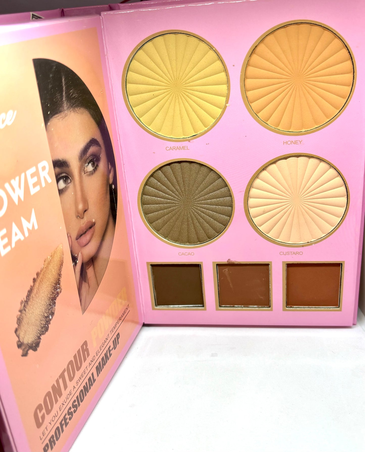 Grande palette 4 pages tout en 1 fards à paupières highlight blush brinzer contouring - Girlzbox