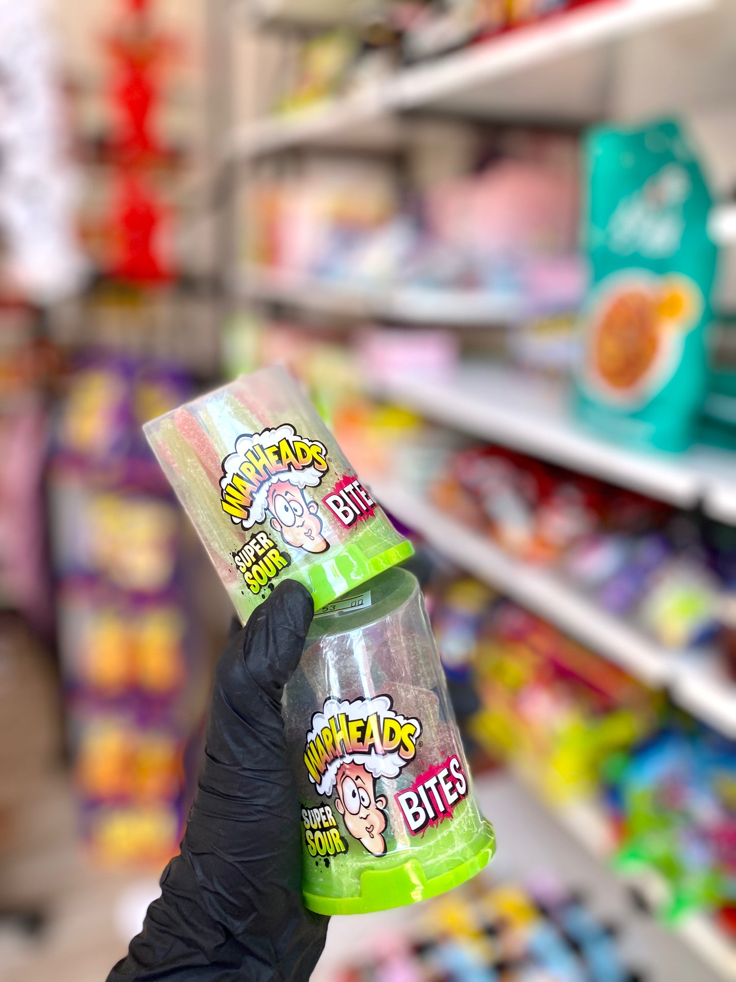 Super sour bites warheads - Girlzbox