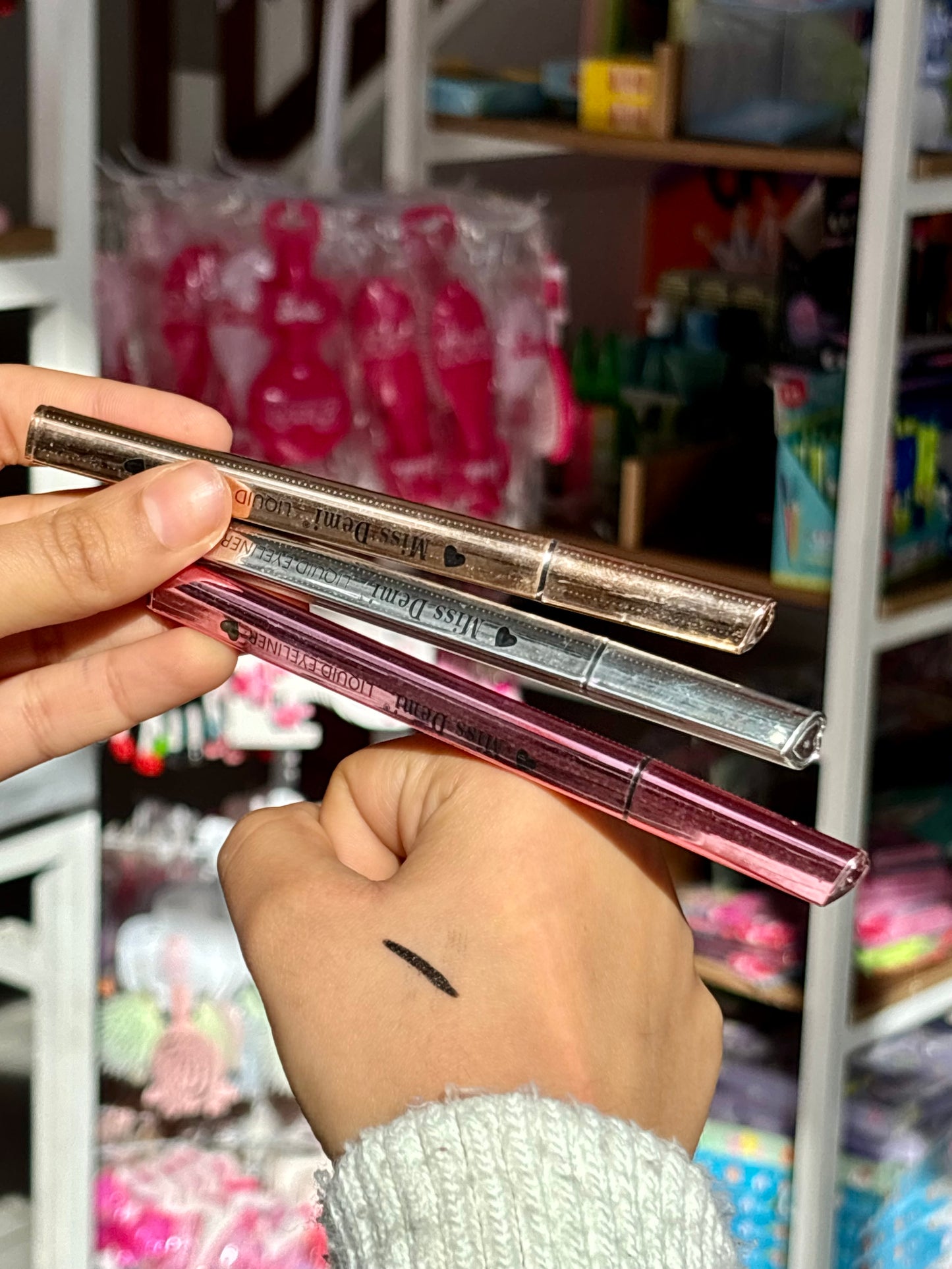 Eyeliner noir foncé haute qualité - Girlzbox