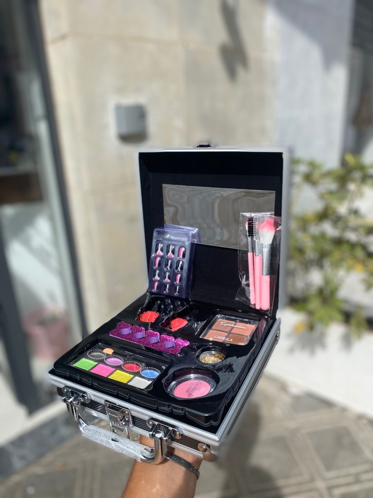 Makeup vanity barbie boite rempli de maquillage pour les petites filles - Girlzbox
