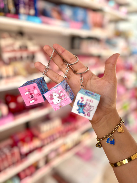 Porte clé et jeux stitch hello kitty - Girlzbox