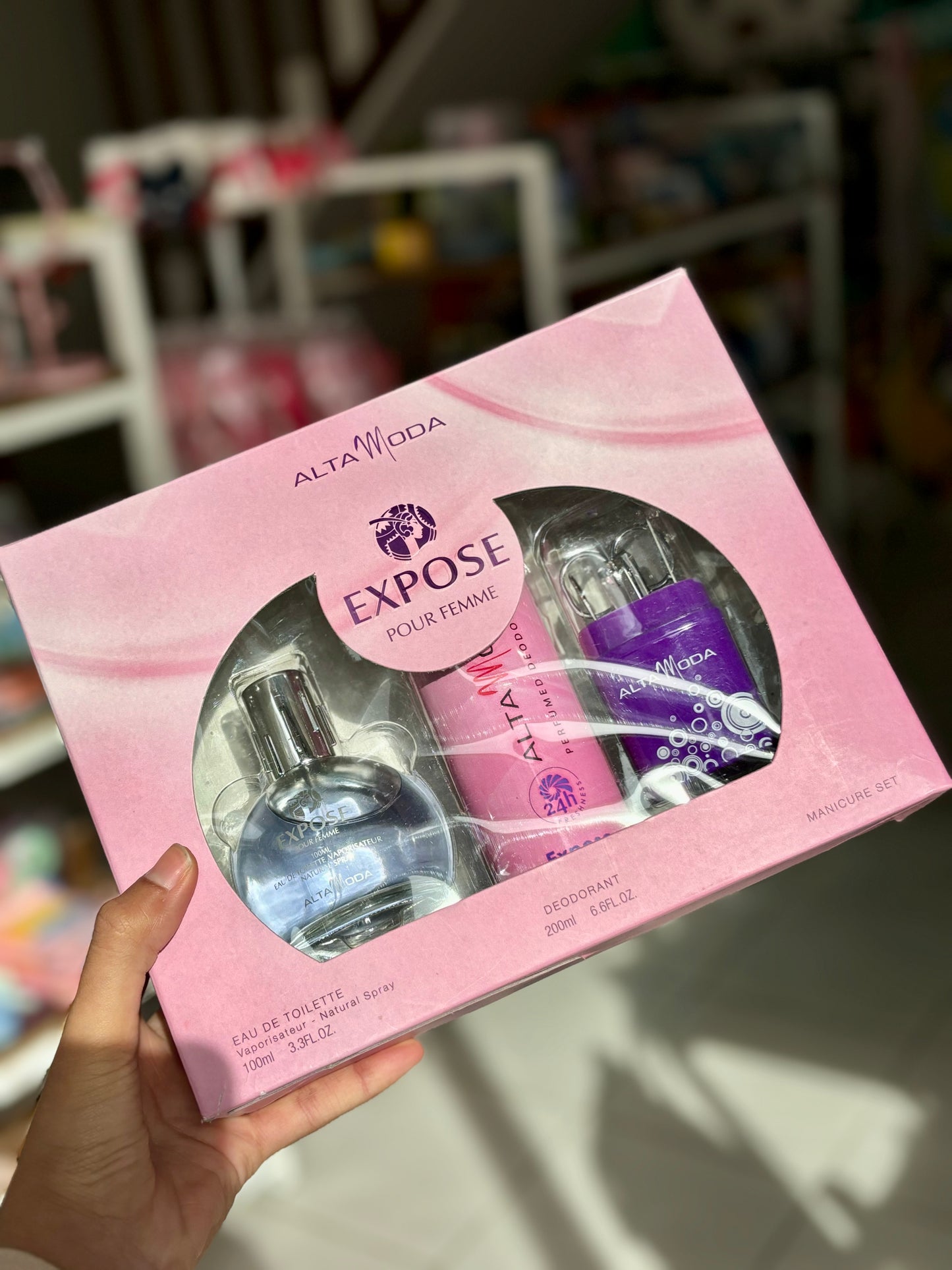 Coffret cadeau parfum set ongles et deodorant - Girlzbox
