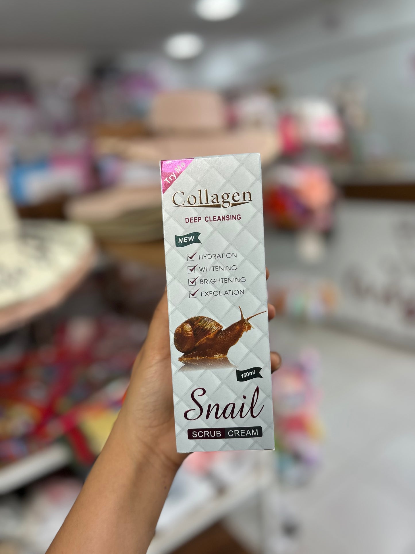 Scrub cream snail gommage hydratant et éclaircissant pour le visage -Girlzbox