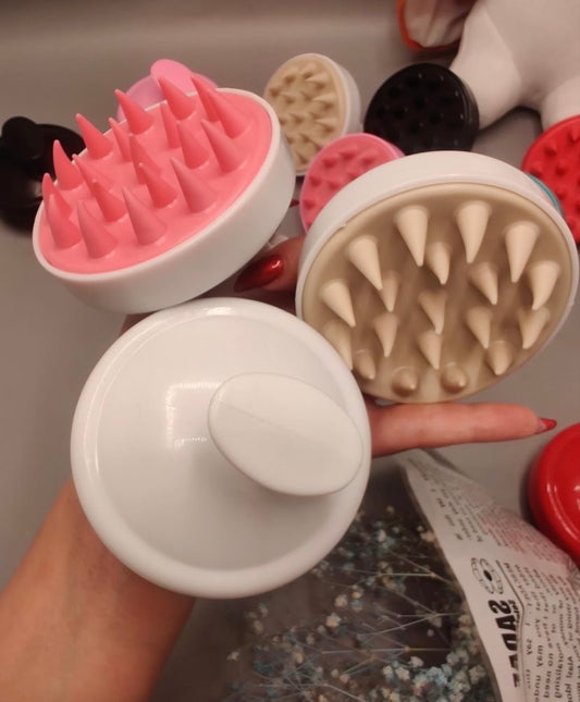 Brosse massage cheveux couleur aléatoire - Girlzbox