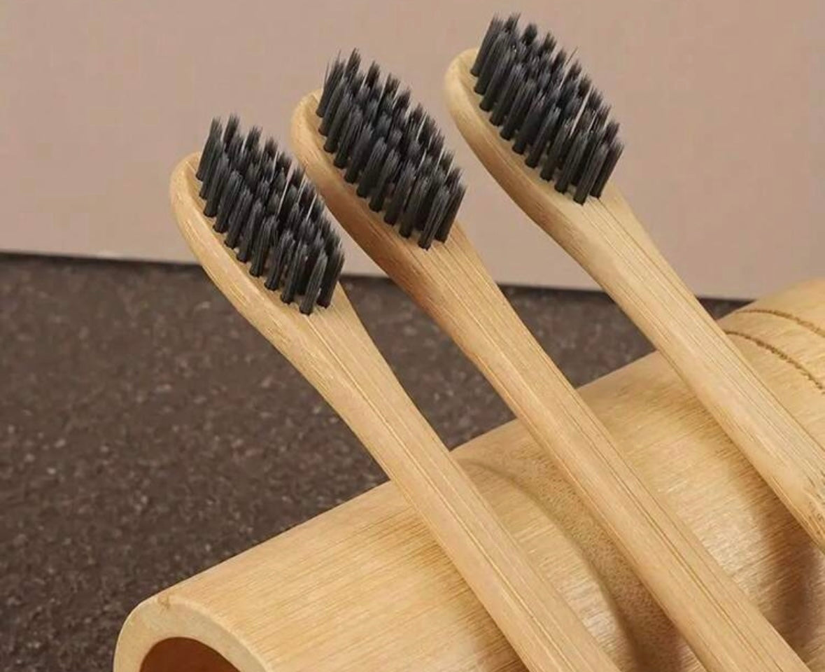 Brosse à dents en bambou, 100% Biodégradable, Les poils de charbon, Doux et Souples - Girlzbox