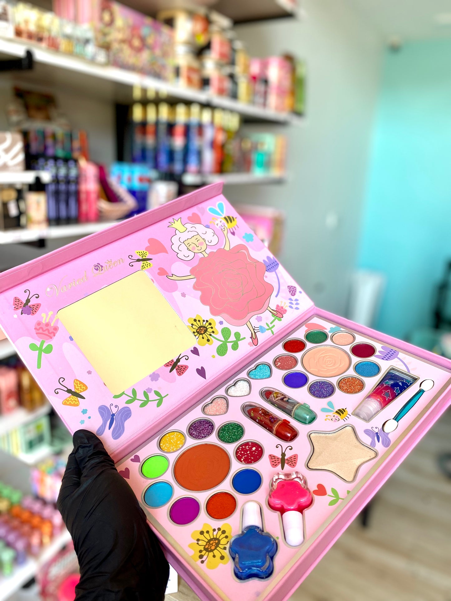 Grande palette pour petite fille fards à paupières gloss fards à joue highlight pinceaux - Girlzbox