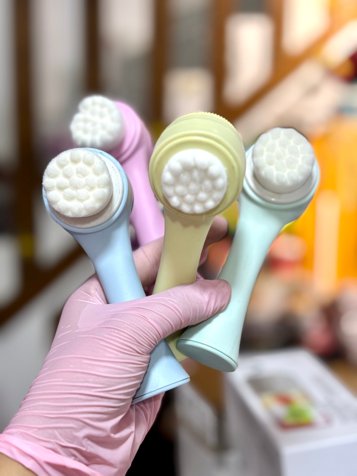 Brosse nettoyante couleur aléatoire - Girlzbox