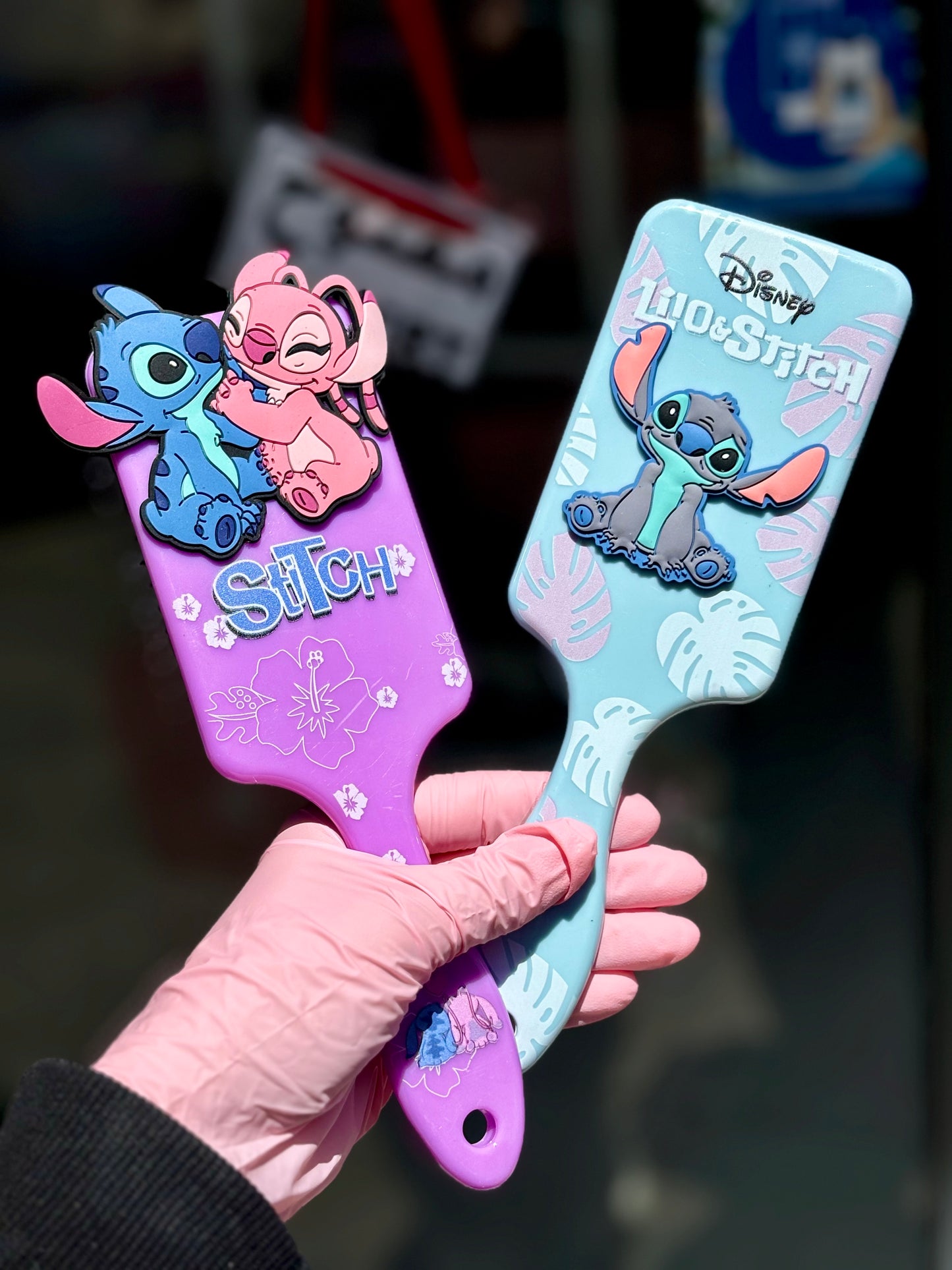 Brosse pour les cheveux stitch couleur aléatoire - Girlzbox