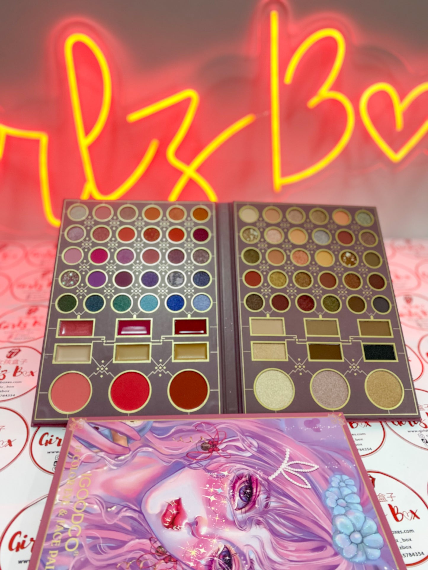 78 couleurs Grande palette fards à paupières highlight rouges à lévres blush anti cerne - Girlz box