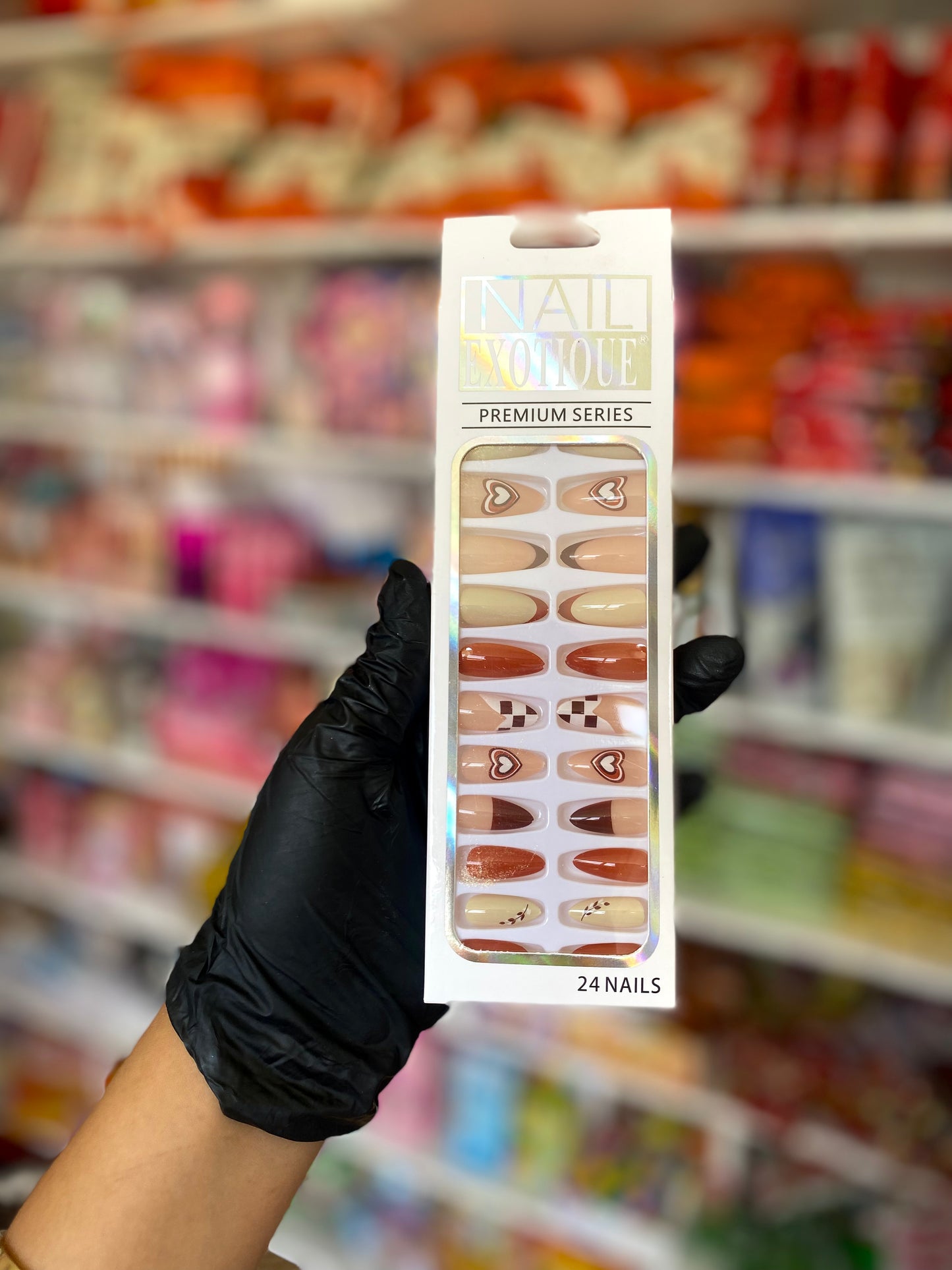 Faux ongles 24pcs ALEATOIRE