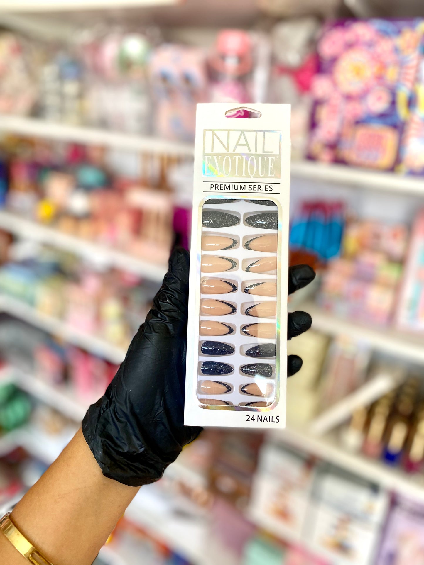 Faux ongles 24pcs ALEATOIRE