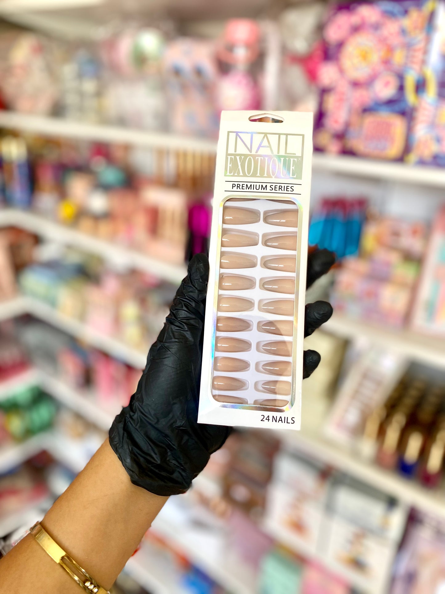 Faux ongles 24pcs ALEATOIRE