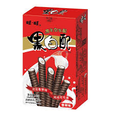 Want want black and white with sandwich roll biscuit vanilla ROLLED WAFERS 56G - Girlzbox