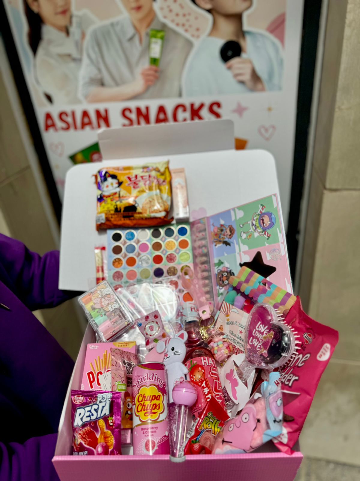 Big mix asian makeup candy noodels ramen buldak pocky - Girlzbox