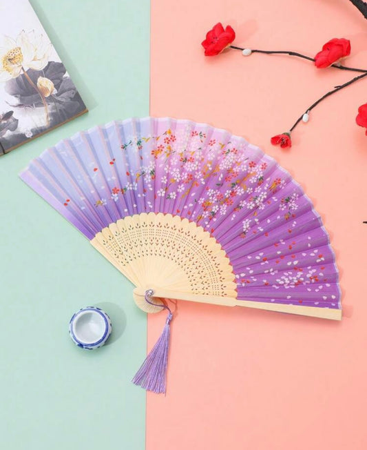 Éventail pliant de style chinois, meilleur cadeau. 1 pièce aléatoire pour femmes, Hanfu, Cheongsam, danse, famille, étudiants, été, ventilateur mini portable