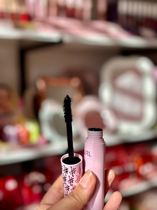 Mascara noir volume cils  - Girlzbox