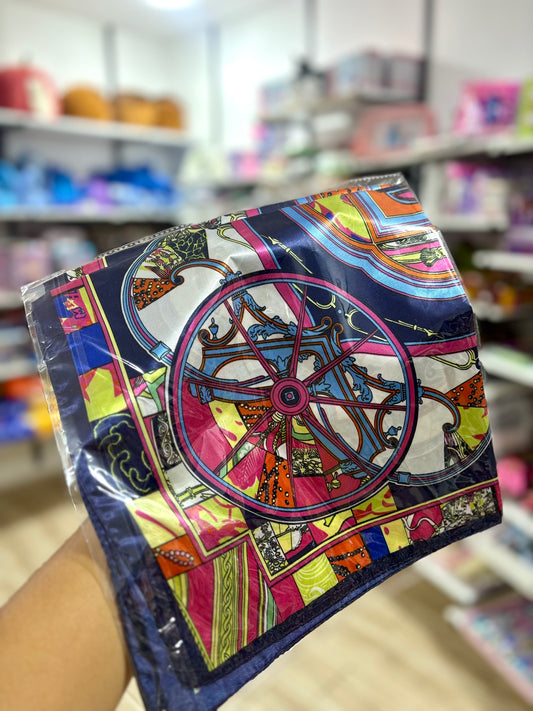 Châle en satin -Girlzbox