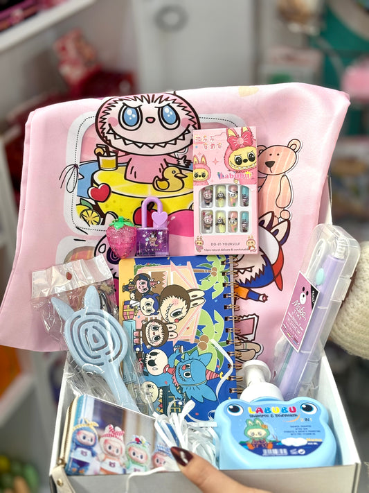 Labubu extra box mini lisseur sac bloc notes gel douche بوكس العيد- Girlzbox