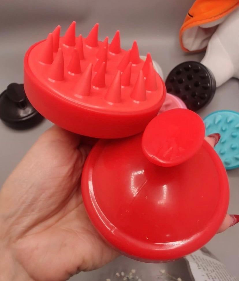 Brosse massage cheveux couleur aléatoire - Girlzbox