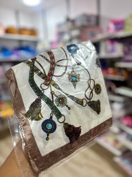 Châle en satin -Girlzbox