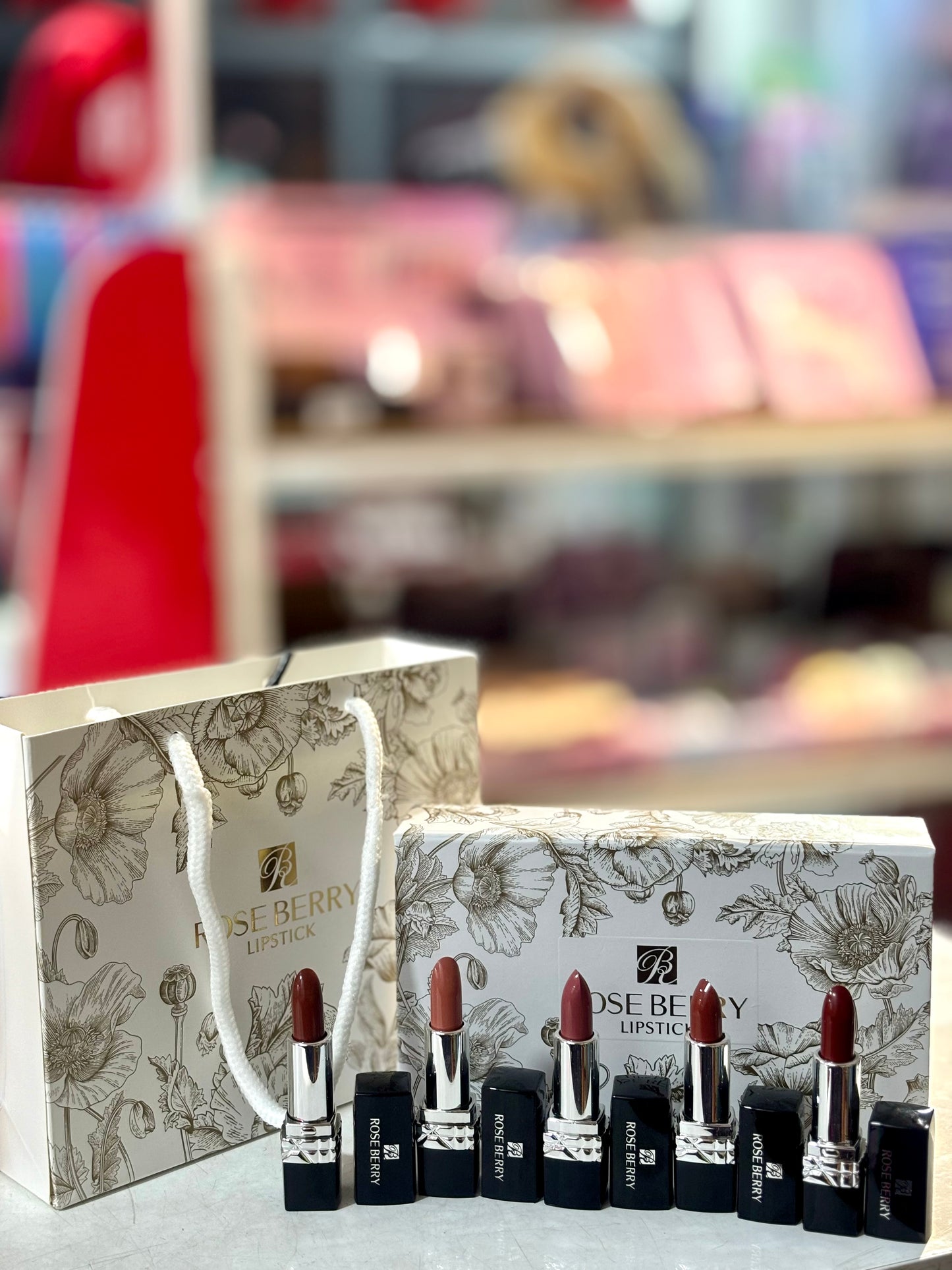 Pack x5 rouges à lèvres avec sachet cadeau rose berry - Girlzbox