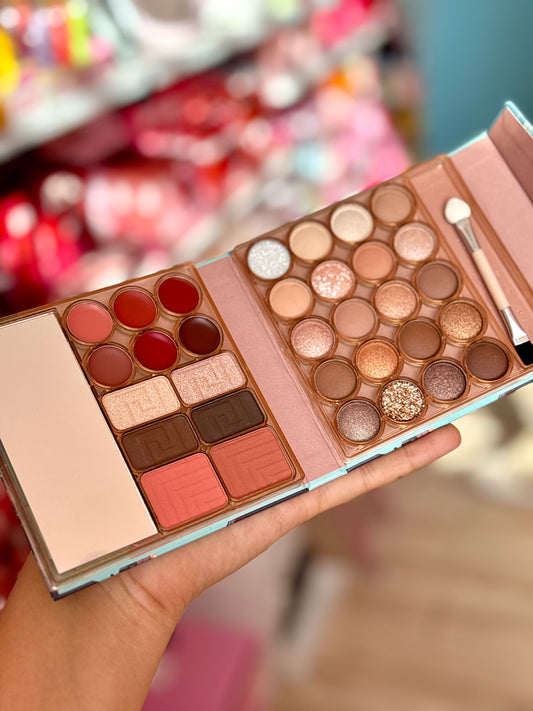 Palette fards à paupières et fards à joue tout en 1 - Girlzbox