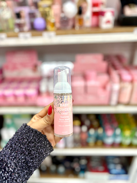 Mousse nettoyante pour le visage nettoie les pores baby powder - Girlzbox