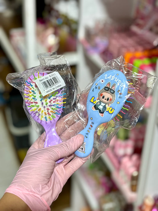 Brosse pour les cheveux labubu - Girlzbox
