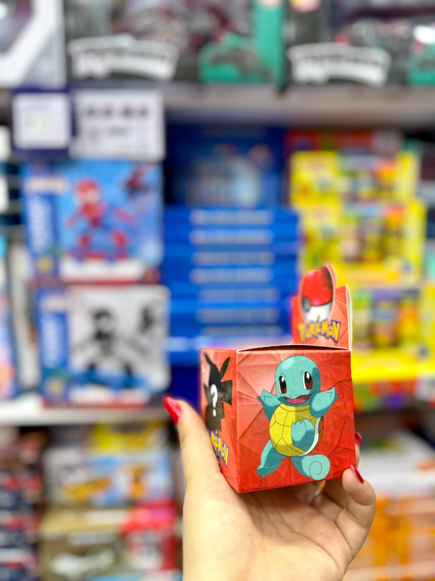Pokemon ball surprise figurines et cartes jouet - Girlzbox