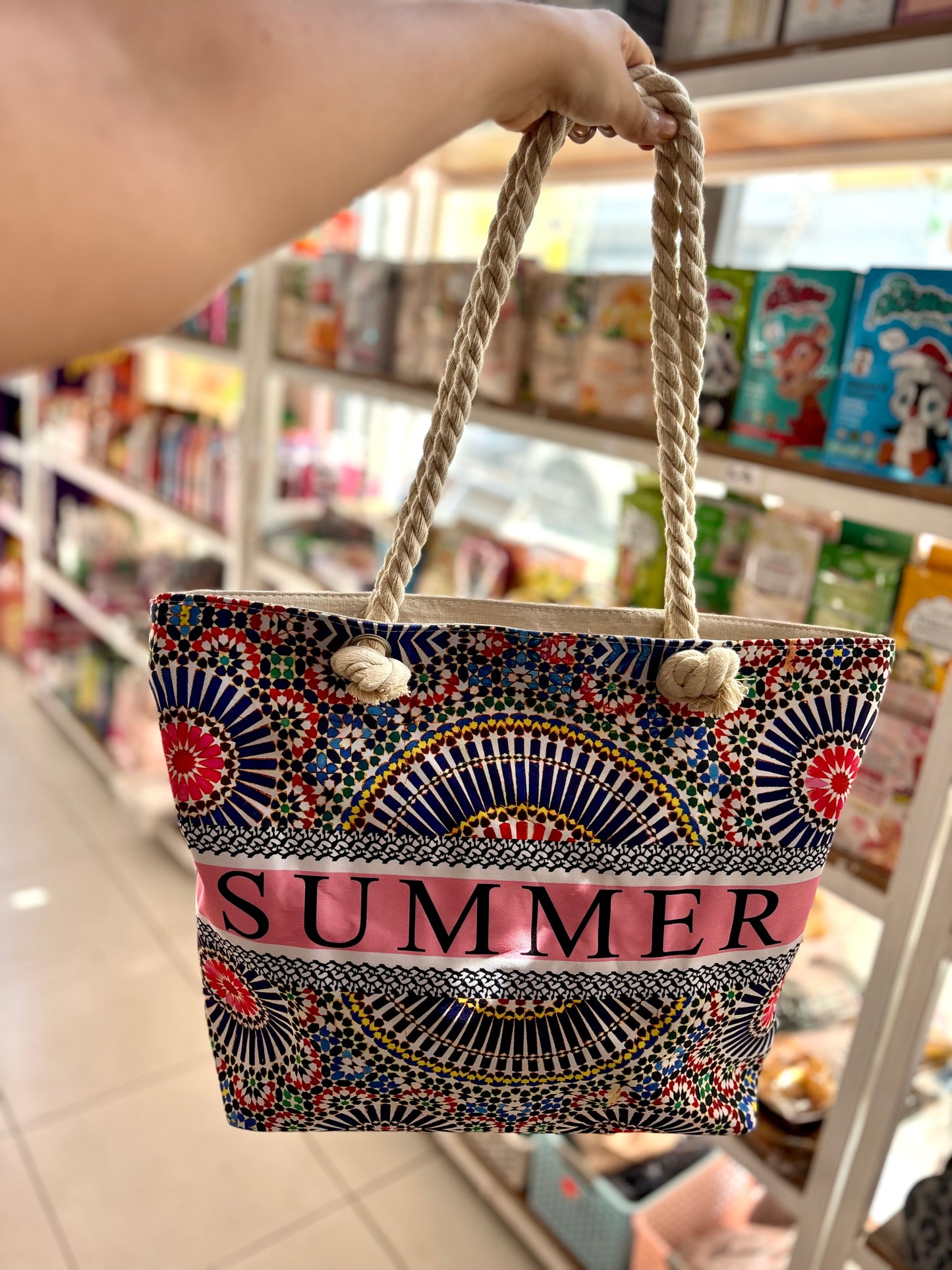 Grand sac pour la plage motif aléatoire promotion - Girlzbox