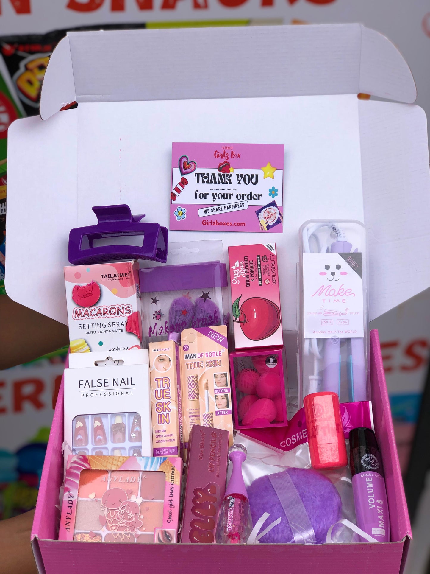 Big Gilrly purple box - girlzbox