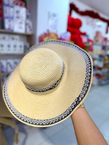 Chapeau et sac de plage bonne qualité - Girlzbox