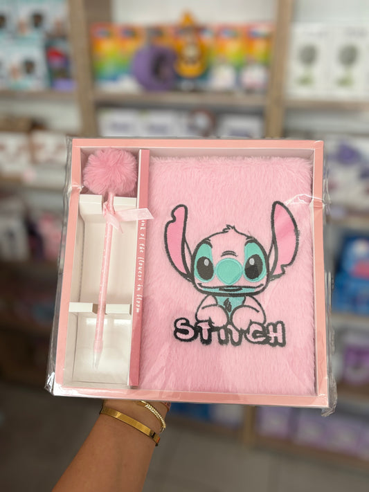 Bloc notes et stylo stitch couleur aléatoire - Girlzbox
