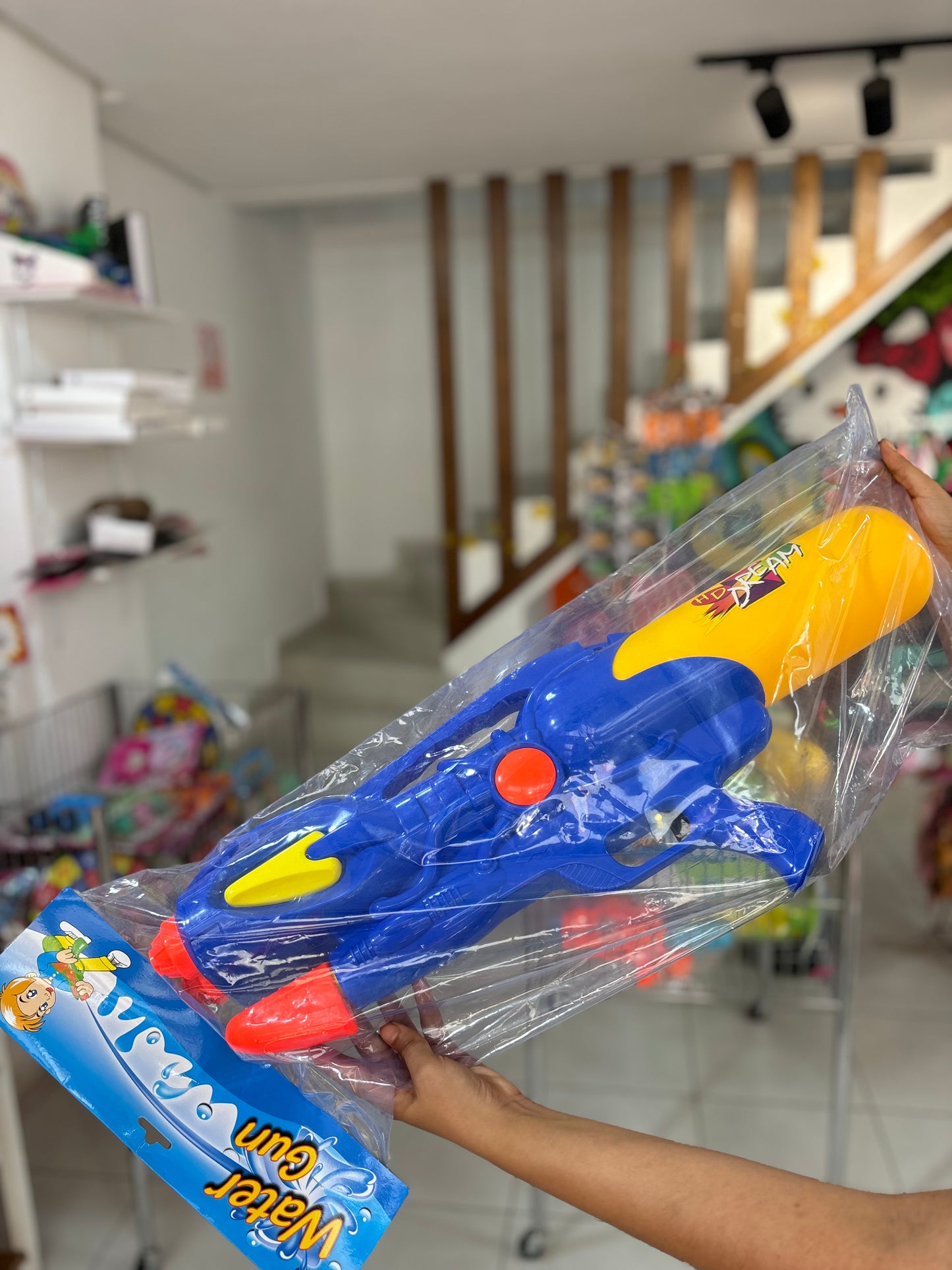 Grand Pistolet à eau jouet pour piscine et autres - Girlzbox