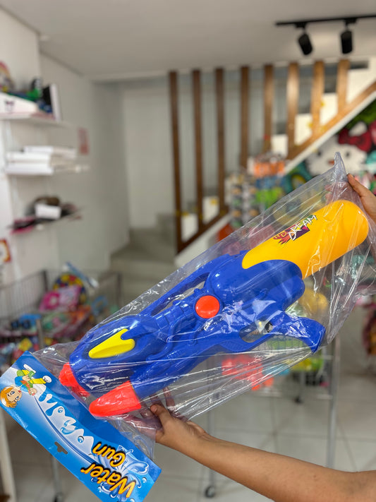 Grand Pistolet à eau jouet pour piscine et autres - Girlzbox
