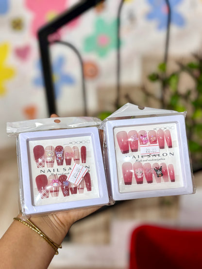 Faux ongles long à motif une pièce la couleur aléatoire -