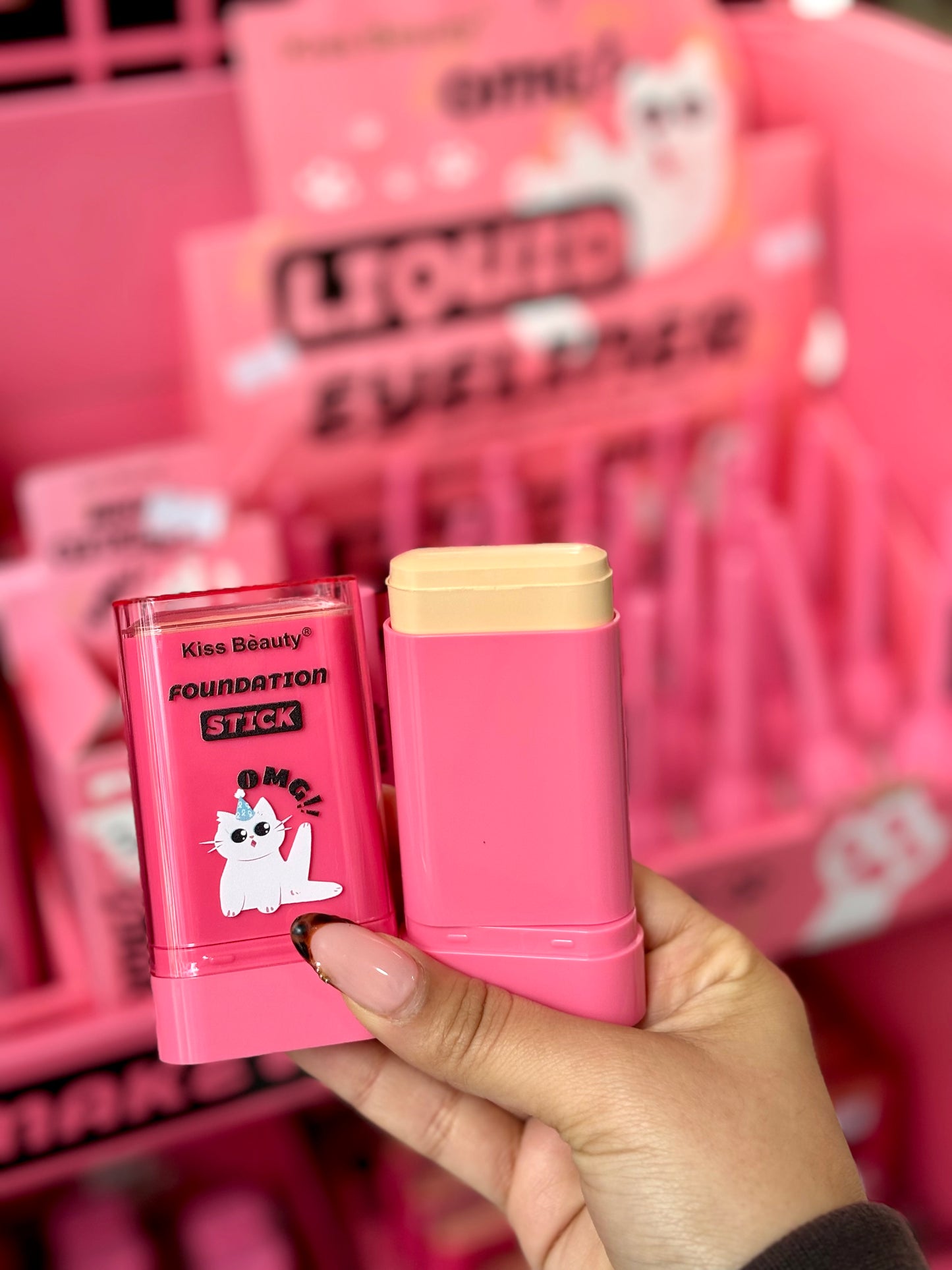 Fond de teint stick cat professional makeup- Girlzbox
