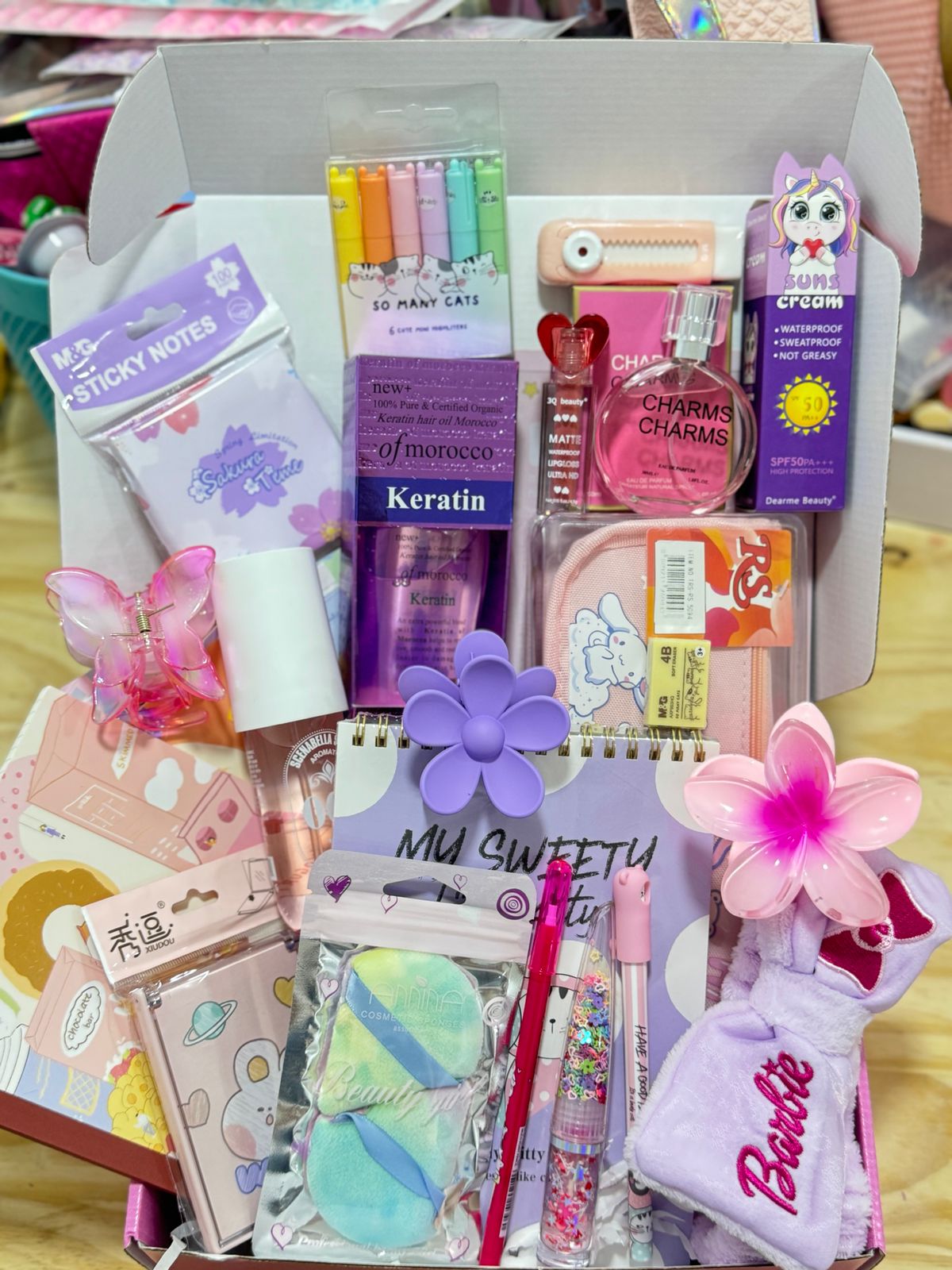 Big back to school box fourniture scolaire et accessoires pour les cheveux parfum - girlzbox