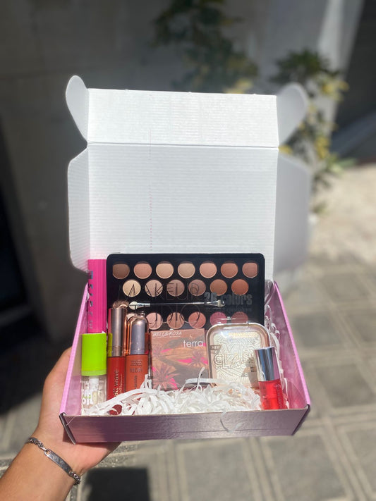 Minimalist makeup box - Girlzbox