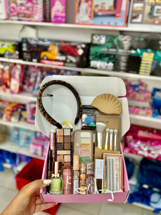 Some extra makeup box - Girlzbox